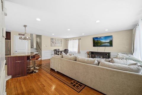 Tiny photo for 2605 W 83rd Place, Chicago, IL 60652 (MLS # 12660983)