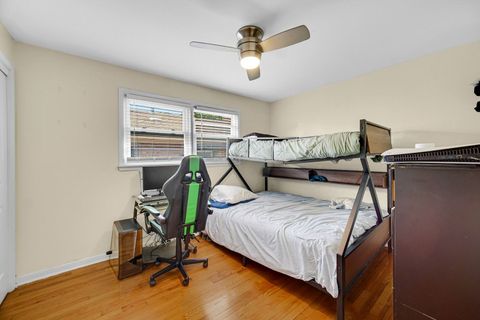 Tiny photo for 2605 W 83rd Place, Chicago, IL 60652 (MLS # 12660983)