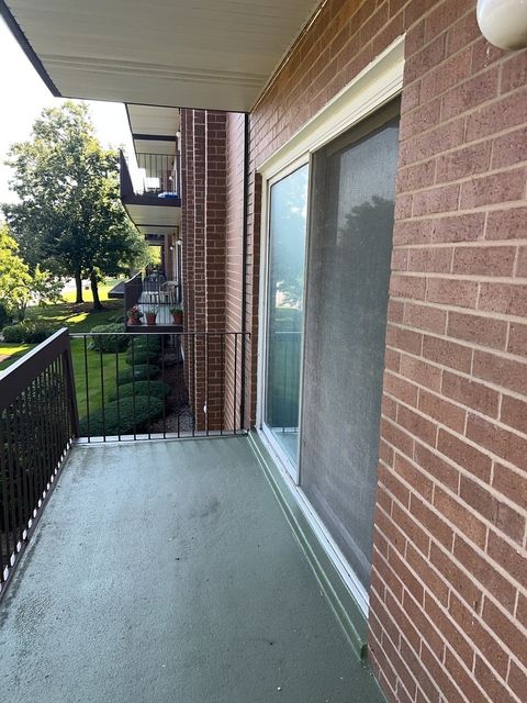 Tiny photo for 8101 W Courte Drive #D203, Niles, IL 60714 (MLS # 12456035)