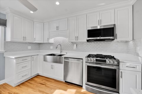 Tiny photo for 1427 S Busse Road, Mount Prospect, IL 60056 (MLS # 12510469)