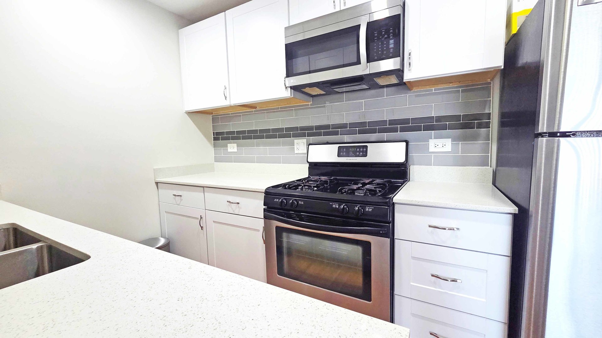 973 Crimson Court 304