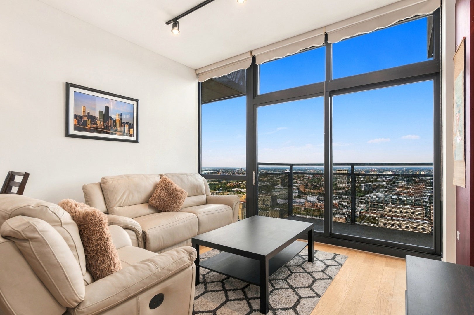 235 W VAN BUREN Street 4013