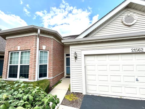 Photo of 21562 Victory Lake Way, Crest Hill, IL 60403 (MLS # 12715114)