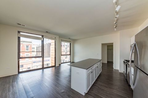 Tiny photo for 1 E 8TH Street #511, Chicago, IL 60605 (MLS # 12475287)