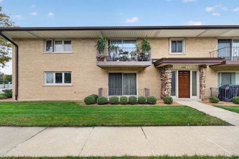 Tiny photo for 6150 S Kensington Avenue #101c, Countryside, IL 60525 (MLS # 12762884)