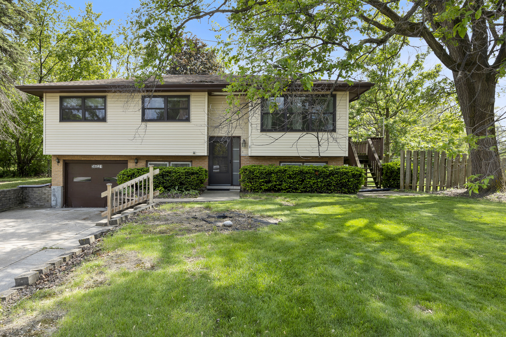26W331 Geneva Road