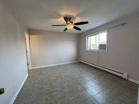 Tiny photo for 355 Bluff Avenue #3D, La Grange, IL 60525 (MLS # 12712837)