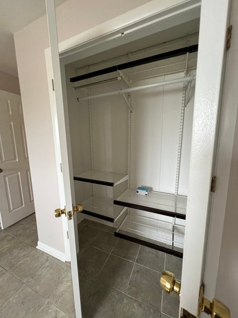 Tiny photo for 355 Bluff Avenue #3D, La Grange, IL 60525 (MLS # 12712837)