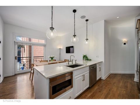 Tiny photo for 344 W HURON Street, Chicago, IL 60654 (MLS # 12679480)