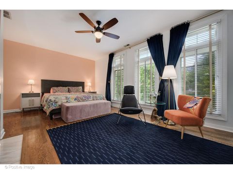 Tiny photo for 344 W HURON Street, Chicago, IL 60654 (MLS # 12679480)