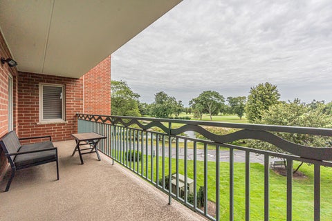 Tiny photo for 720 Creekside Drive #303, Mount Prospect, IL 60056 (MLS # 12778630)