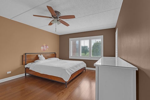 Tiny photo for 720 Creekside Drive #303, Mount Prospect, IL 60056 (MLS # 12778630)