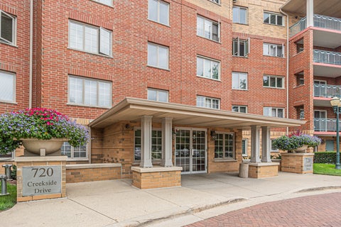 Tiny photo for 720 Creekside Drive #303, Mount Prospect, IL 60056 (MLS # 12778630)