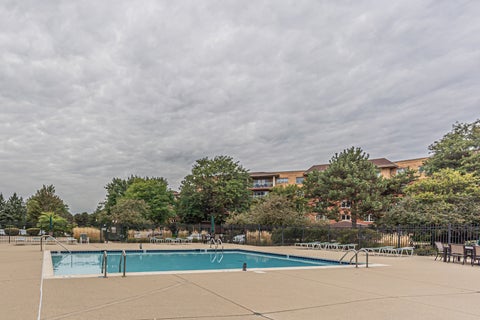 Tiny photo for 720 Creekside Drive #303, Mount Prospect, IL 60056 (MLS # 12778630)