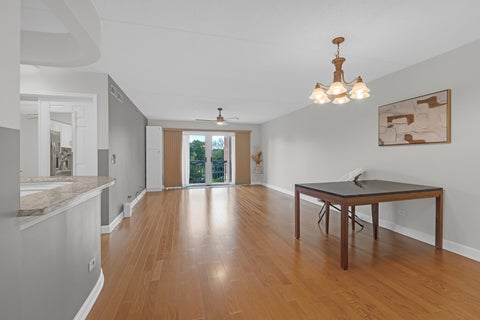 Tiny photo for 720 Creekside Drive #303, Mount Prospect, IL 60056 (MLS # 12778630)