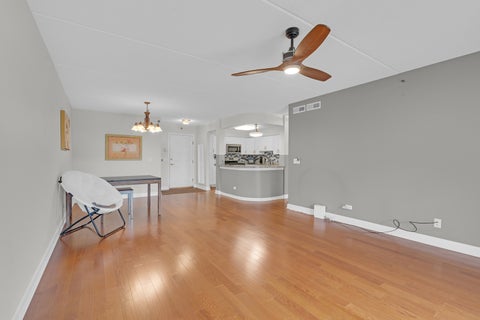 Tiny photo for 720 Creekside Drive #303, Mount Prospect, IL 60056 (MLS # 12778630)
