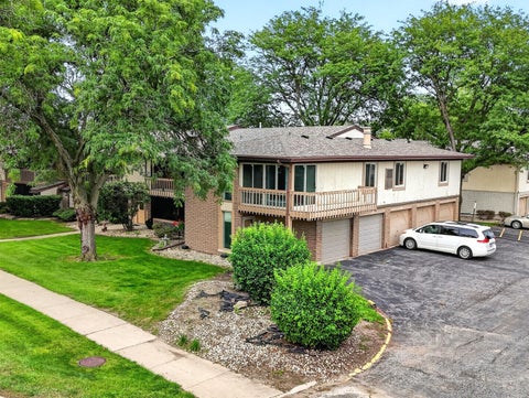Tiny photo for 15713 Orlan Brook Drive #100, Orland Park, IL 60462 (MLS # 12731772)