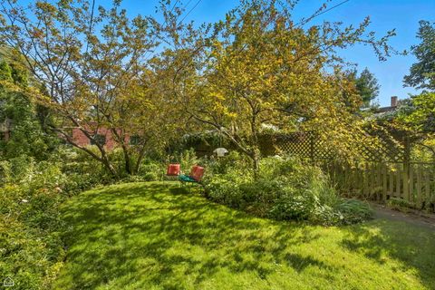 Tiny photo for 5611 S Kenwood Avenue, Chicago, IL 60637 (MLS # 12597969)