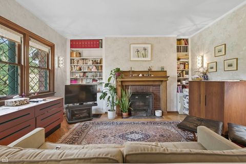 Tiny photo for 5611 S Kenwood Avenue, Chicago, IL 60637 (MLS # 12597969)