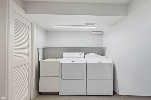 Tiny photo for 5611 S Kenwood Avenue, Chicago, IL 60637 (MLS # 12597969)