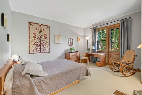 Tiny photo for 5611 S Kenwood Avenue, Chicago, IL 60637 (MLS # 12597969)