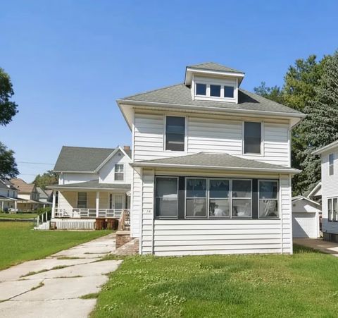 Photo of 1254 S Chicago Avenue, Freeport, IL 61032 (MLS # 12621245)