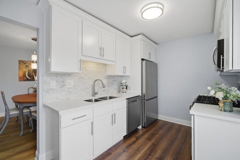 Tiny photo for 263 S Clubhouse Drive S #304, Palatine, IL 60074 (MLS # 12546964)