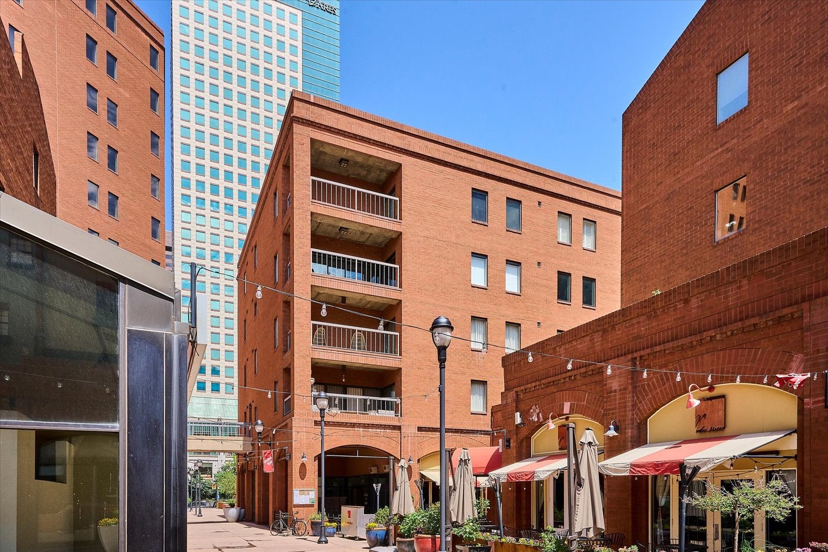 1512 Larimer Street 39