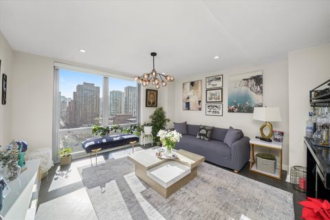 Tiny photo for 21 W Goethe Street #18GH, Chicago, IL 60610 (MLS # 12599330)