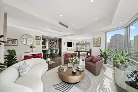 Tiny photo for 21 W Goethe Street #18GH, Chicago, IL 60610 (MLS # 12599330)