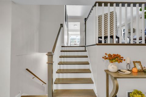 Tiny photo for 437 Eagle View Drive, Carol Stream, IL 60188 (MLS # 12508940)