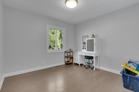 Tiny photo for 437 Eagle View Drive, Carol Stream, IL 60188 (MLS # 12508940)