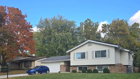 Tiny photo for 437 Eagle View Drive, Carol Stream, IL 60188 (MLS # 12508940)