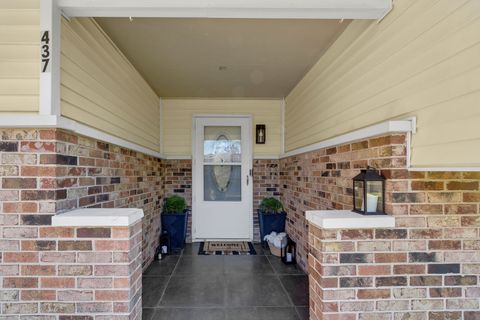 Tiny photo for 437 Eagle View Drive, Carol Stream, IL 60188 (MLS # 12508940)
