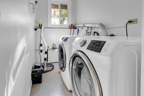 Tiny photo for 437 Eagle View Drive, Carol Stream, IL 60188 (MLS # 12508940)