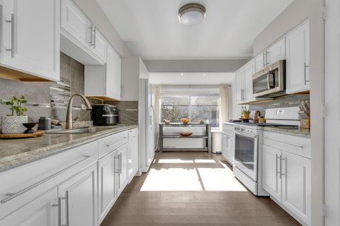 Tiny photo for 437 Eagle View Drive, Carol Stream, IL 60188 (MLS # 12508940)