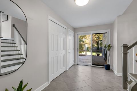 Tiny photo for 437 Eagle View Drive, Carol Stream, IL 60188 (MLS # 12508940)