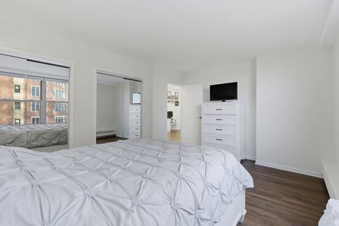 Tiny photo for 3900 N Lake Shore Drive #9D, Chicago, IL 60613 (MLS # 12587932)