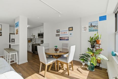 Tiny photo for 3900 N Lake Shore Drive #9D, Chicago, IL 60613 (MLS # 12587932)