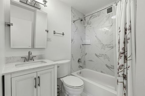 Tiny photo for 3900 N Lake Shore Drive #9D, Chicago, IL 60613 (MLS # 12587932)