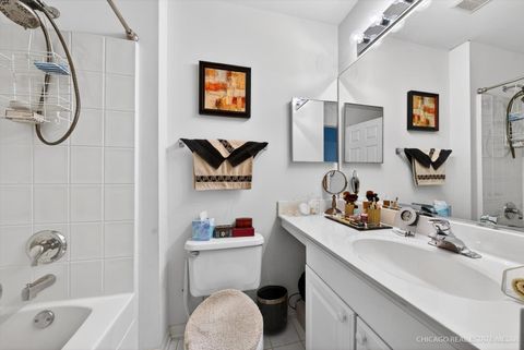 Tiny photo for 1295 Georgetown Way, Vernon Hills, IL 60061 (MLS # 12579033)