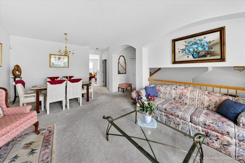 Tiny photo for 1295 Georgetown Way, Vernon Hills, IL 60061 (MLS # 12579033)