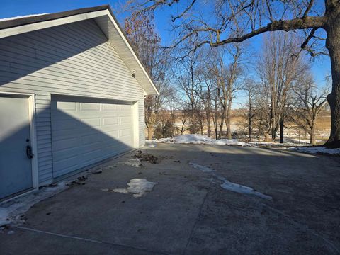 Tiny photo for 12719 GardenPlain Road, Morrison, IL 61270 (MLS # 100000050)