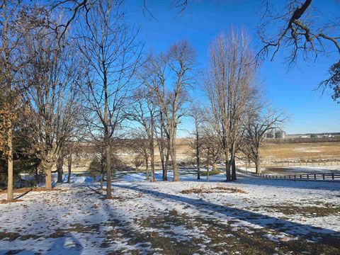 Tiny photo for 12719 GardenPlain Road, Morrison, IL 61270 (MLS # 100000050)