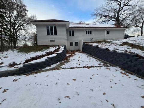 Tiny photo for 12719 GardenPlain Road, Morrison, IL 61270 (MLS # 100000050)