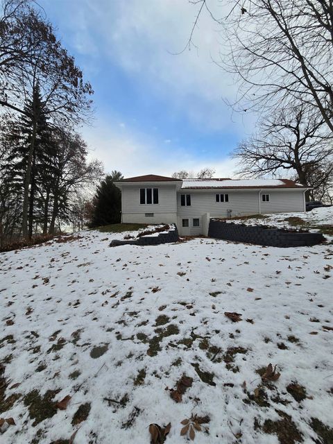 Tiny photo for 12719 GardenPlain Road, Morrison, IL 61270 (MLS # 100000050)