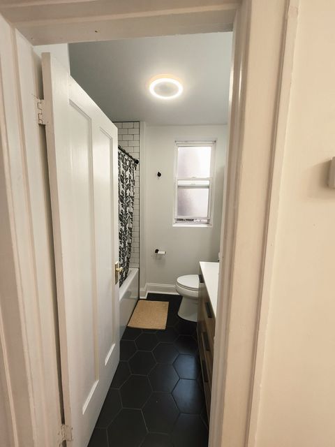 Tiny photo for 6724 S Paxton Avenue #3, Chicago, IL 60649 (MLS # 12517685)