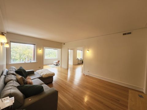 Tiny photo for 6724 S Paxton Avenue #3, Chicago, IL 60649 (MLS # 12517685)