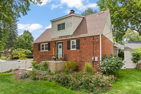 Tiny photo for 1804 Pine Road, Homewood, IL 60430 (MLS # 12753557)