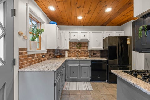 Tiny photo for 1804 Pine Road, Homewood, IL 60430 (MLS # 12753557)